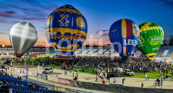 Balony stadion Leszno.jpg - Fonti.pl