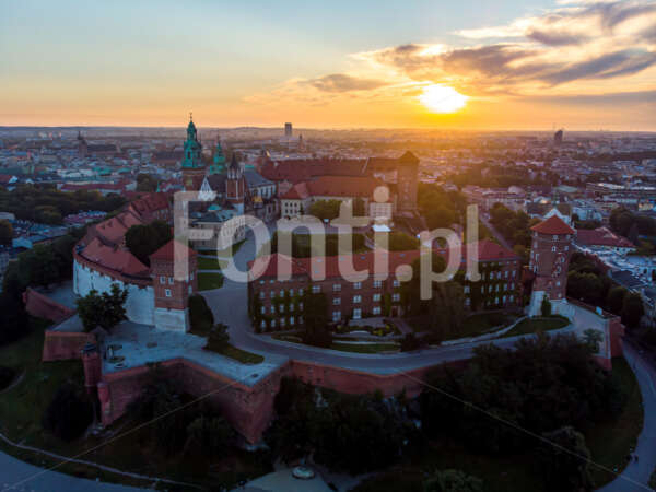 Kraków Wawel Polska.jpg - Fonti.pl