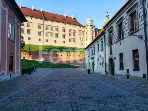 Kraków ulica Kononiczna Wawel.jpg - Fonti.pl