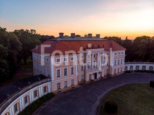 Leszczyńskie pałac w Pawłowicach.jpg - Fonti.pl