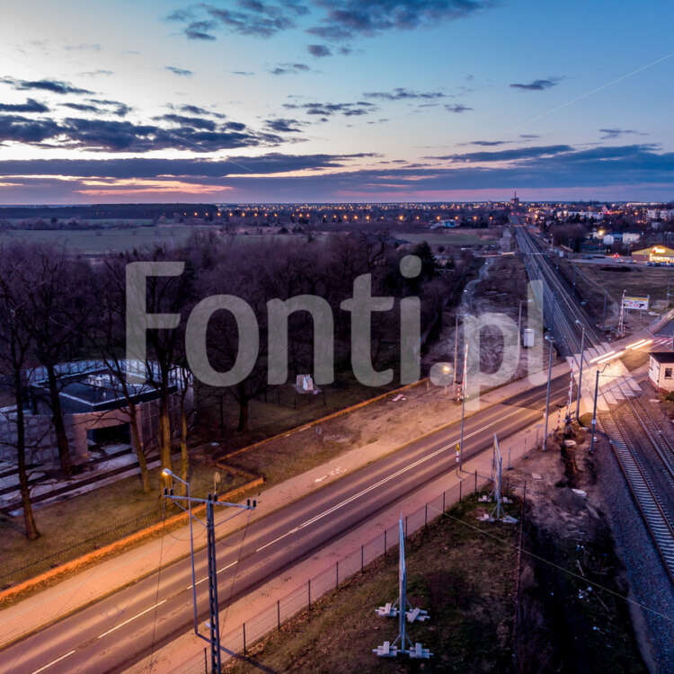 Leszno Zaborowo tory skrzyżowanie sunset.jpg - Fonti.pl