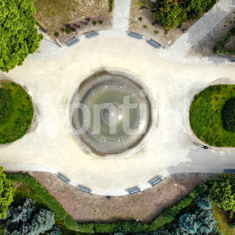 Leszno fontanna Westerplatte dron.jpg - Fonti.pl