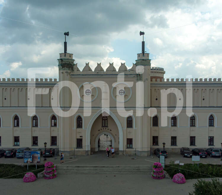 Lublin Stare Miasto Zamek front 2.jpg - Fonti.pl