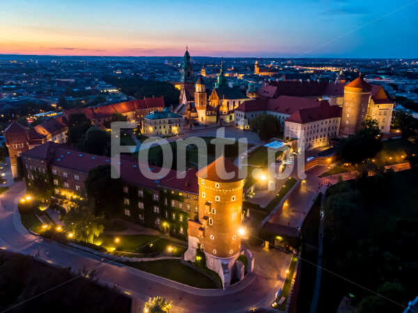 Magical Cracow Wawel Poland.jpg - Fonti.pl