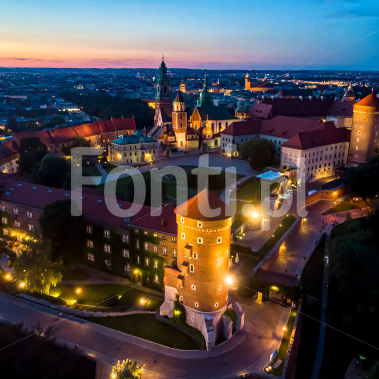 Magical Cracow Wawel Poland.jpg - Fonti.pl