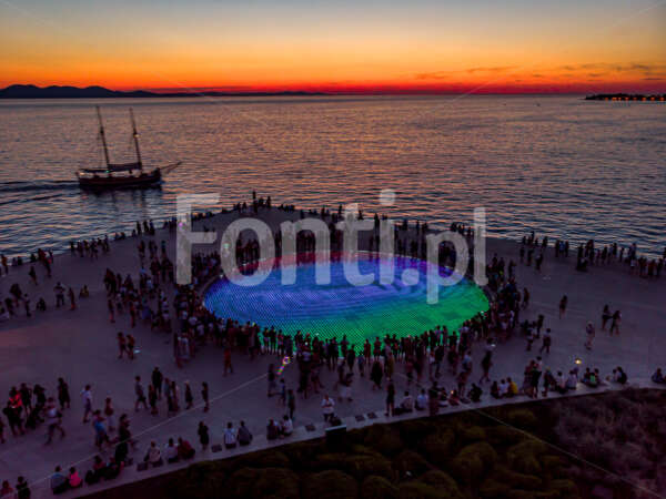 Zadar Croatia Greeting to the Sun sunset.jpg - Fonti.pl