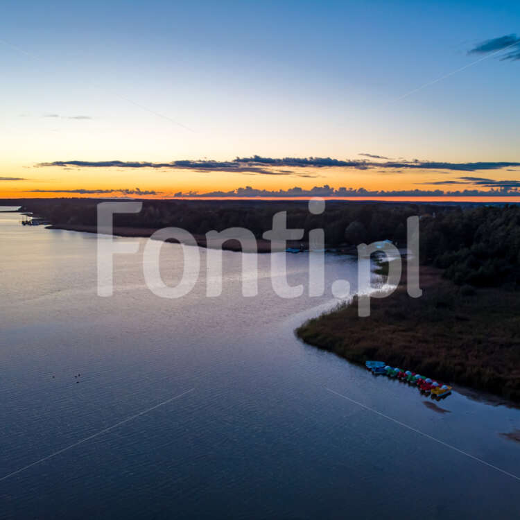 Jezioro Dominickie widok w strone zatoki.jpg - Fonti.pl