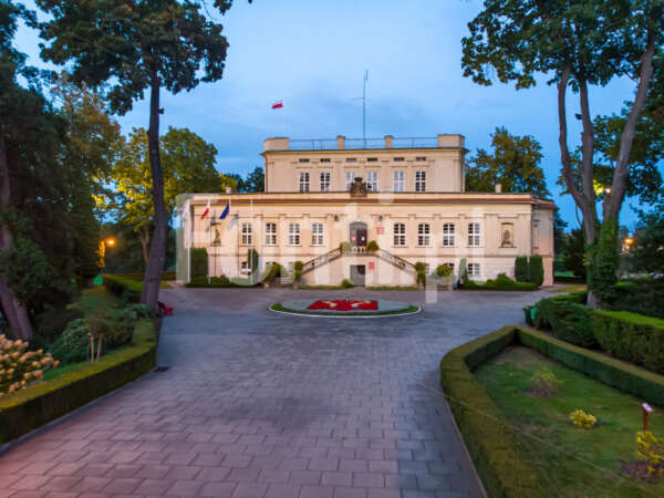 Pałac Włoszakowice front.jpg - Fonti.pl